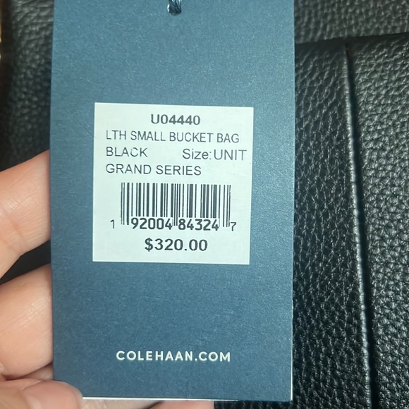 44 Cole Haan bucket bag - Picture 8 of 15